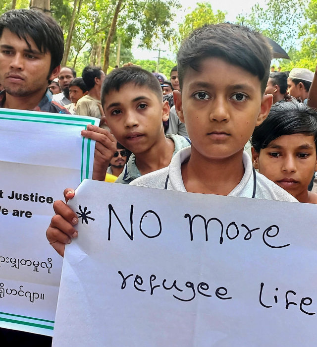 2-1.png August 26, 2024 808 KB 640 by 700 pixels